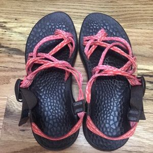 Chacos size 8 shoes EUC